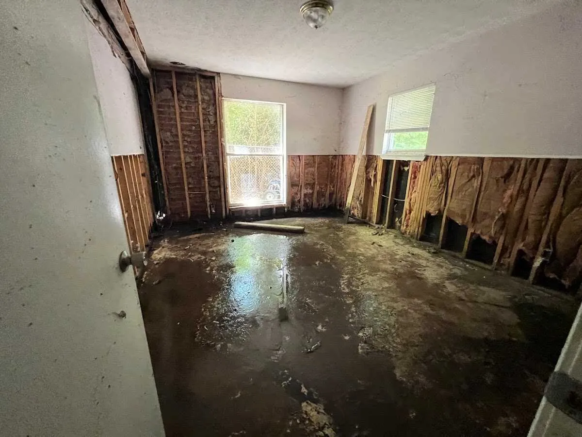 Water Damage Restoration services in Huron, SD